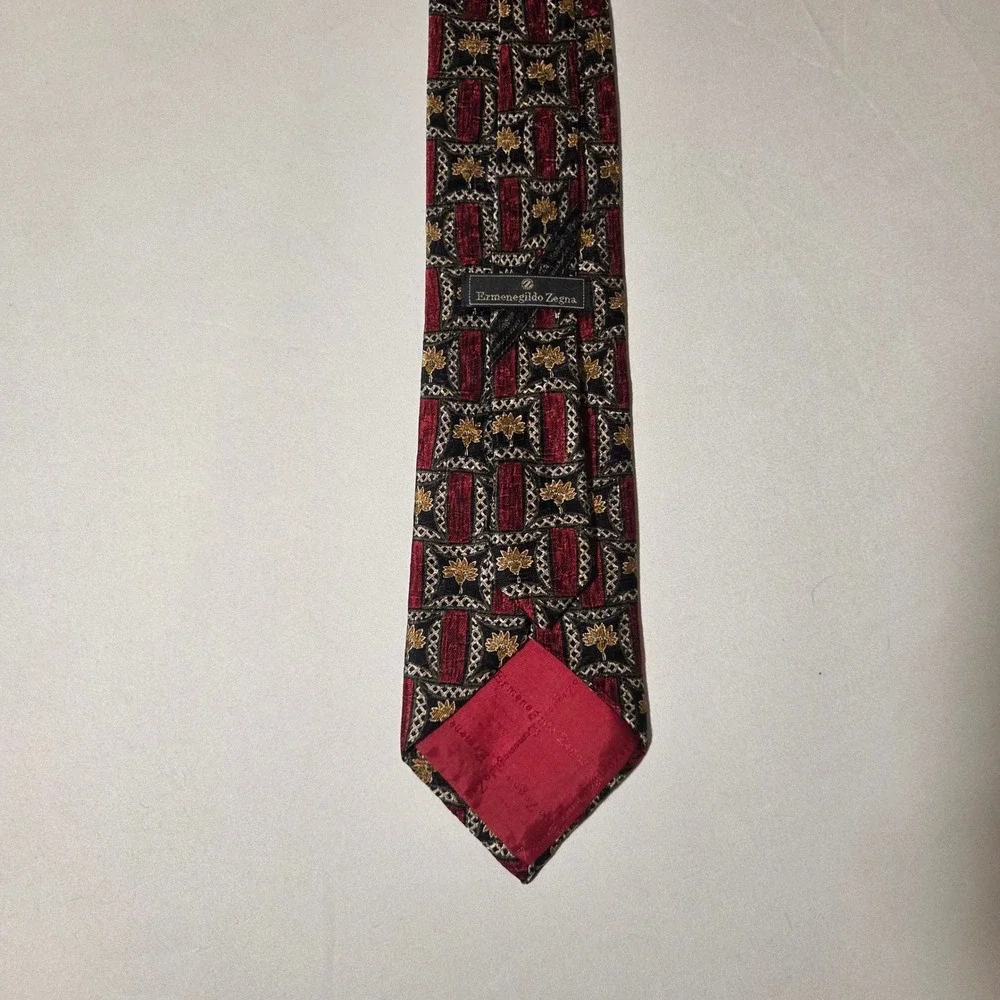 Ermenegildo Zegna Silk Tie Vintage Red Gold Geometric Floral Made in Italy